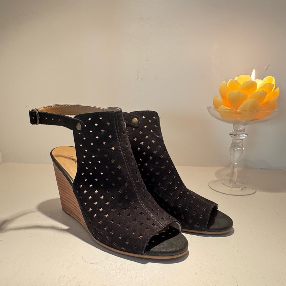 Lucky Brand black wedges